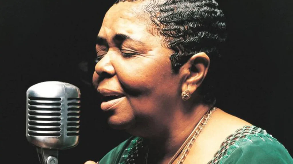 Cesária Evora - um dos icones da musica de Cabo Verde